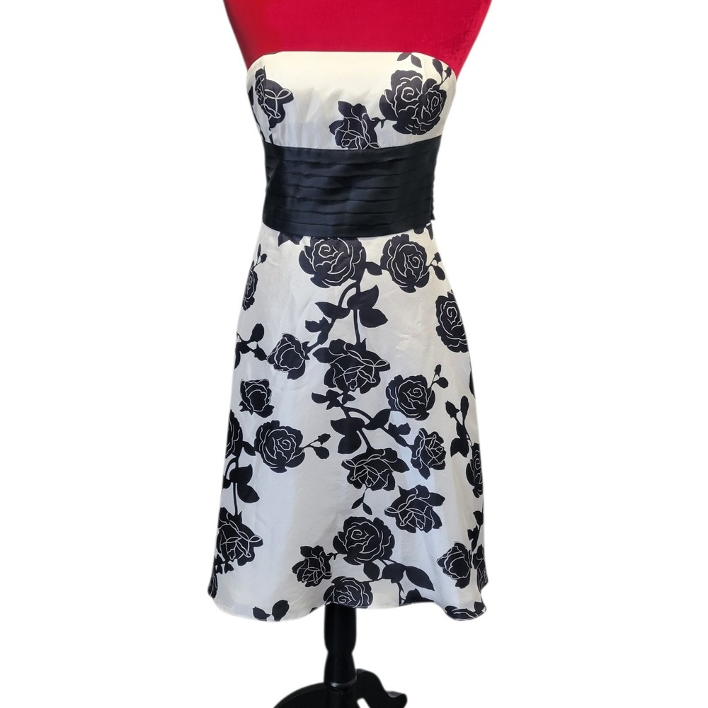 White House Black Market Floral Strapless Midi Dress Black Ivory Bow Size 2 D633